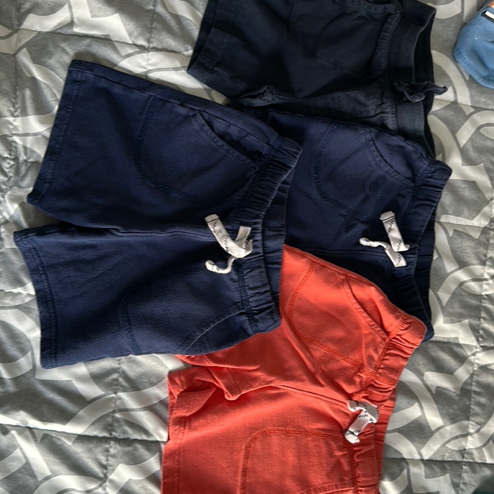 Boys shorts - 5 Y Old. Carters